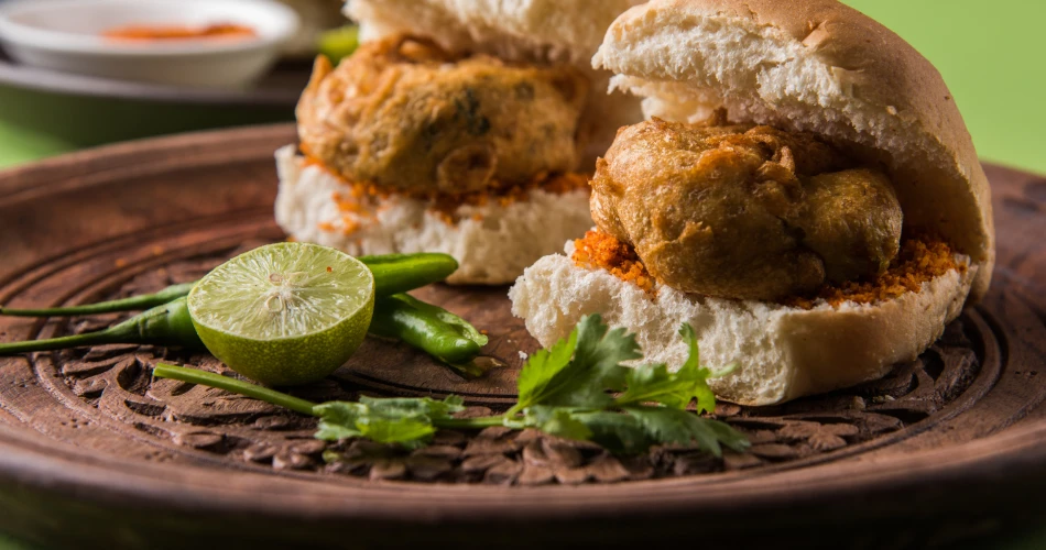 Foodie’s Guide to Eating Around Colaba Causeway Market