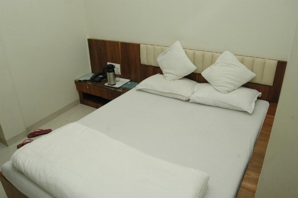 Hotel Causeway, Colaba image 11