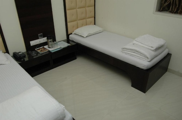Hotel Causeway, Colaba image 12