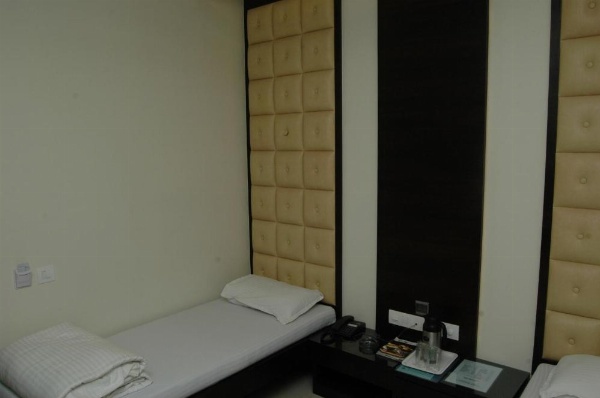 Hotel Causeway, Colaba image 15