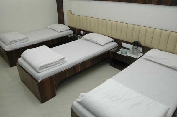 Hotel Causeway, Colaba image 20