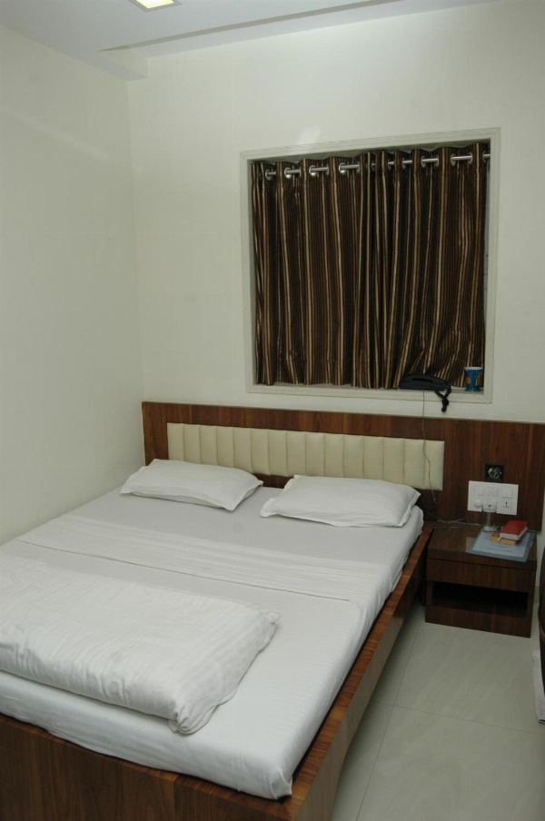 Hotel Causeway, Colaba image 3
